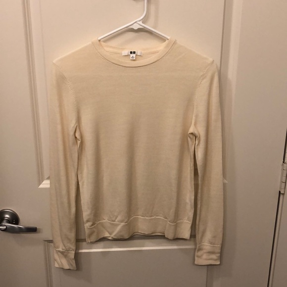 uniqlo merino crew neck